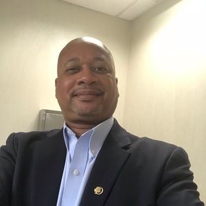 Meet your Posher, Derrick